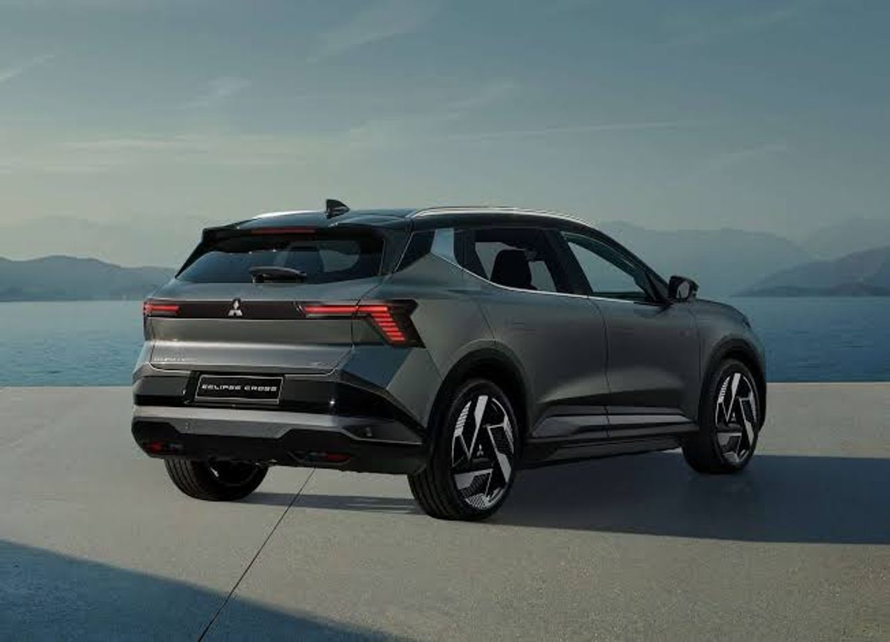 Mitsubishi Eclipse Cross 87 kWh Kaiteki - Foto 2