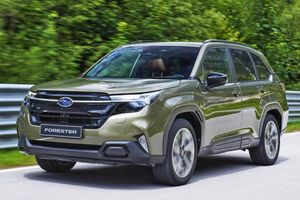 Subaru Forester 2.0i Hybrid Touring