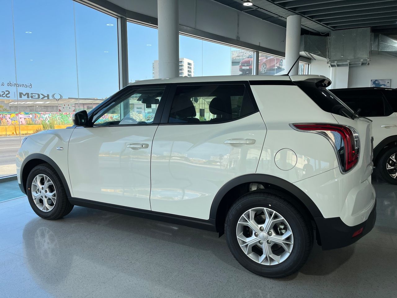 KGM Tívoli G15T 163 CV AT Urban Plus - Foto 3