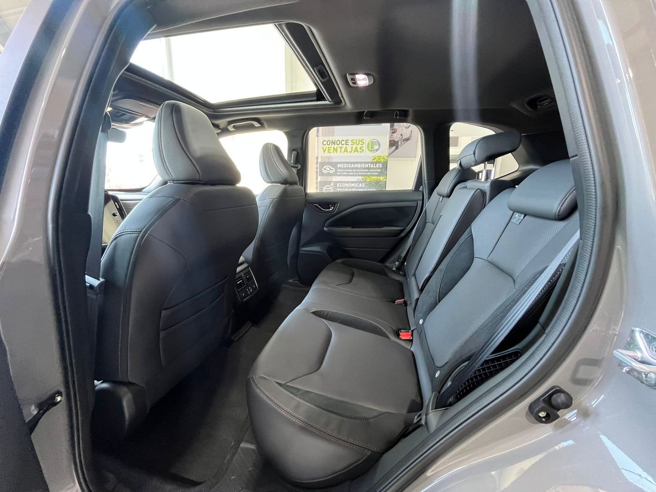 Subaru Forester 2.0i Hybrid Touring - Foto 5