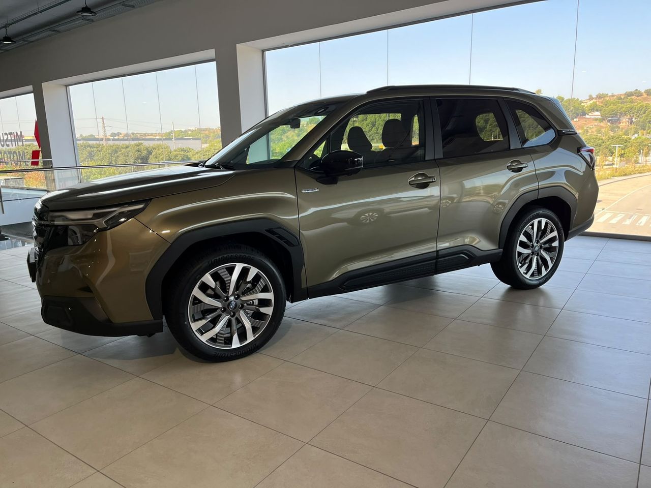 Subaru Forester 2.0i Hybrid Touring - Foto 2