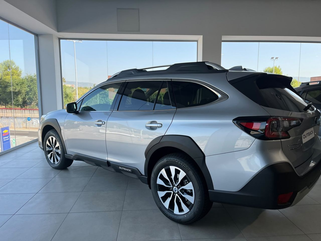 Subaru Outback 2.5i Touring - Foto 3