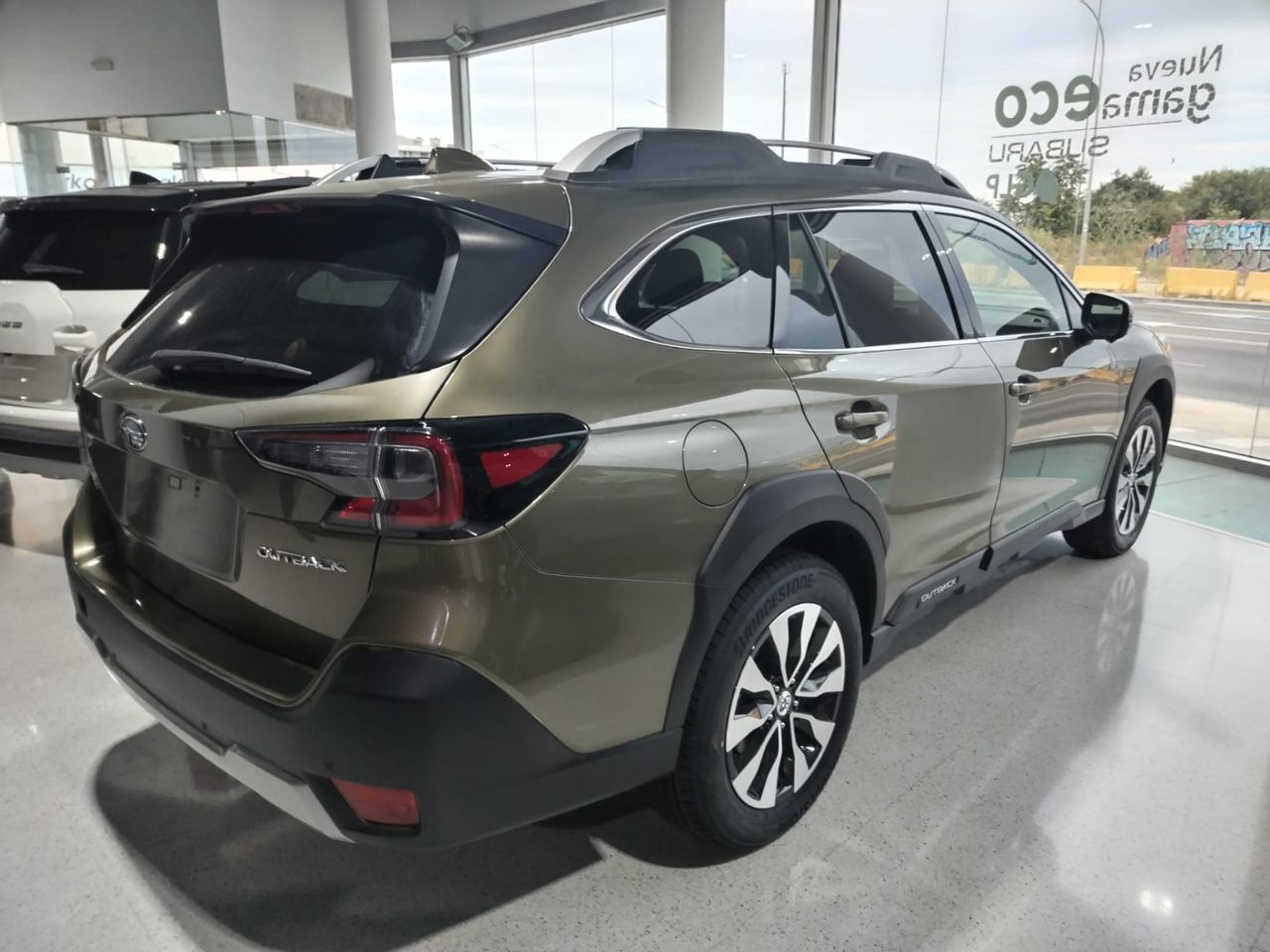 Subaru Outback 2.5i Touring - Foto 3