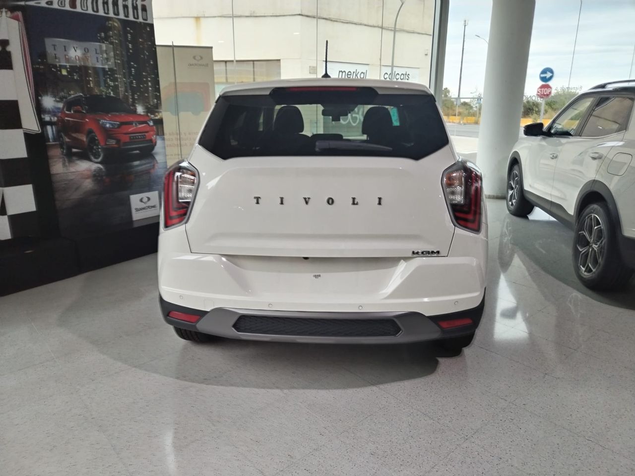 KGM Tívoli G15T 163 CV AT Urban Plus - Foto 4