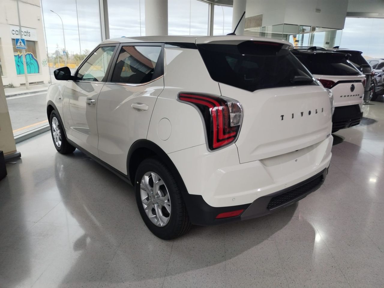 KGM Tívoli G15T 163 CV AT Urban Plus - Foto 3
