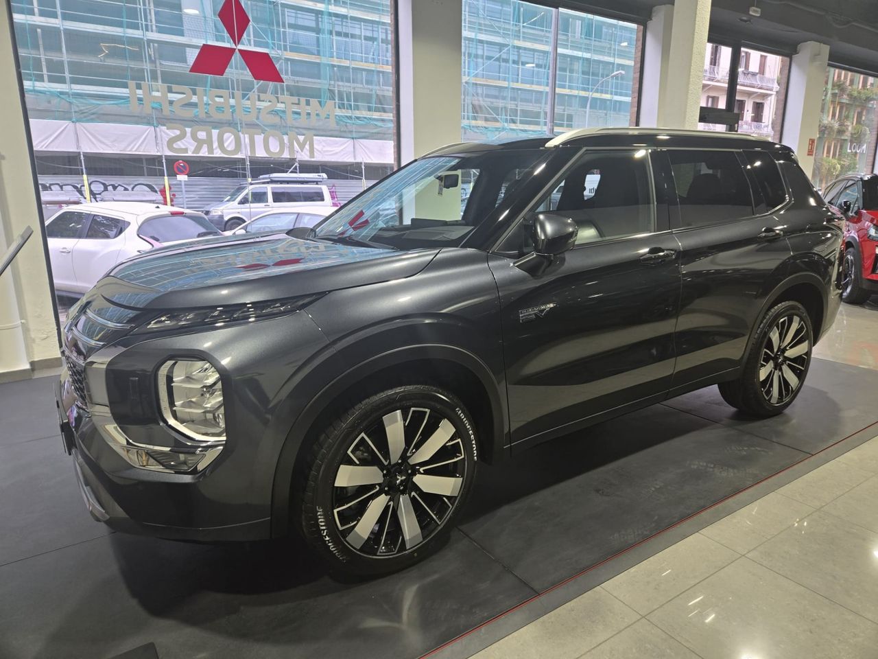 Mitsubishi Outlander PHEV Kaiteki+ 4WD - Foto 2