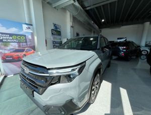 Subaru Forester 2.0i Hybrid Touring