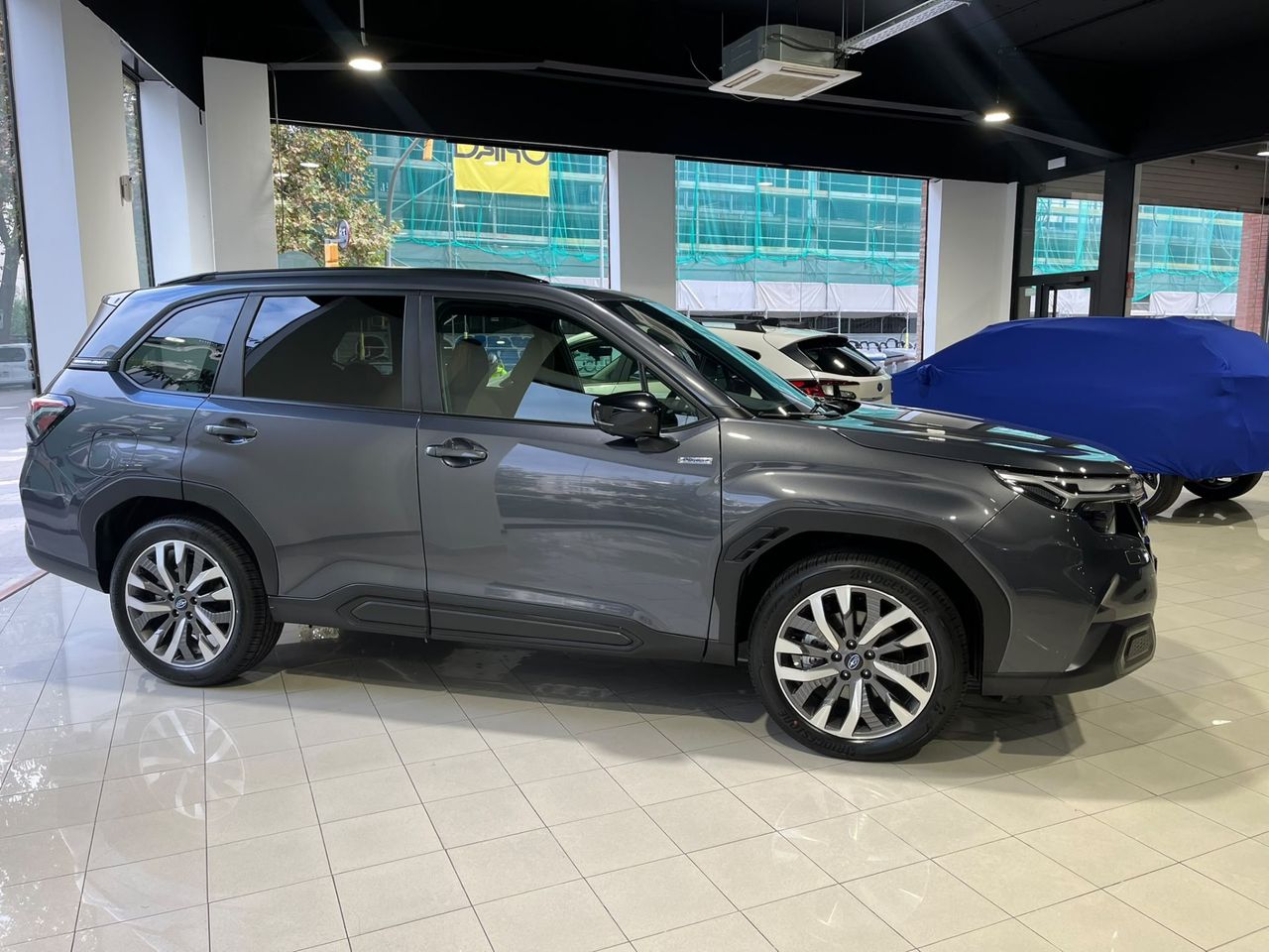 Subaru Forester 2.0i Hybrid Touring