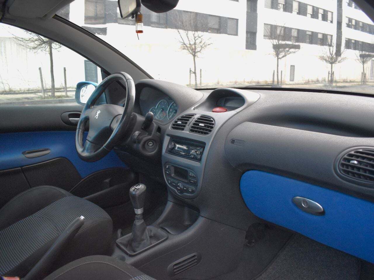 bg
