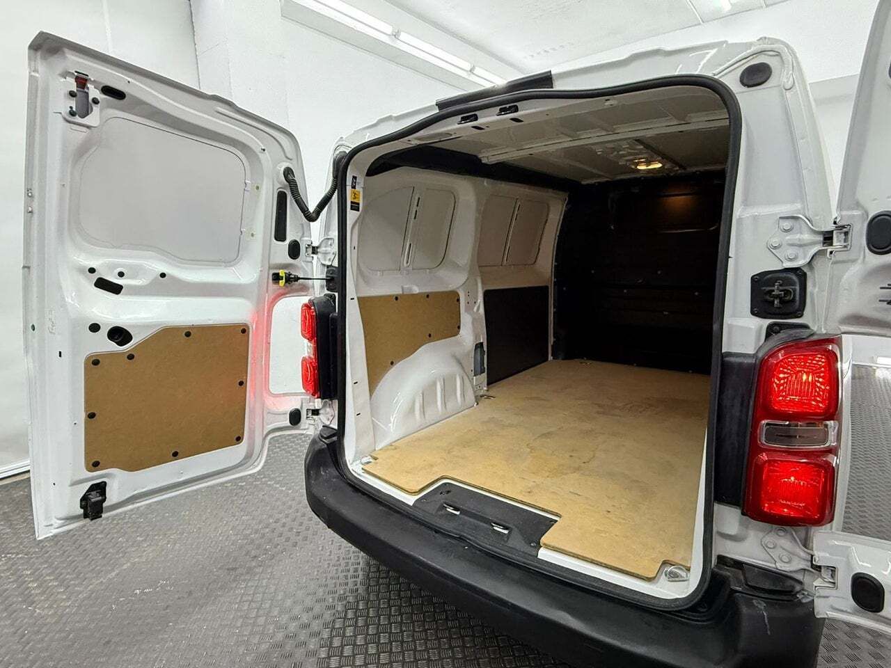 Citroën Jumpy Talla M BlueHDi 100 SS 6v Control  - Foto 27