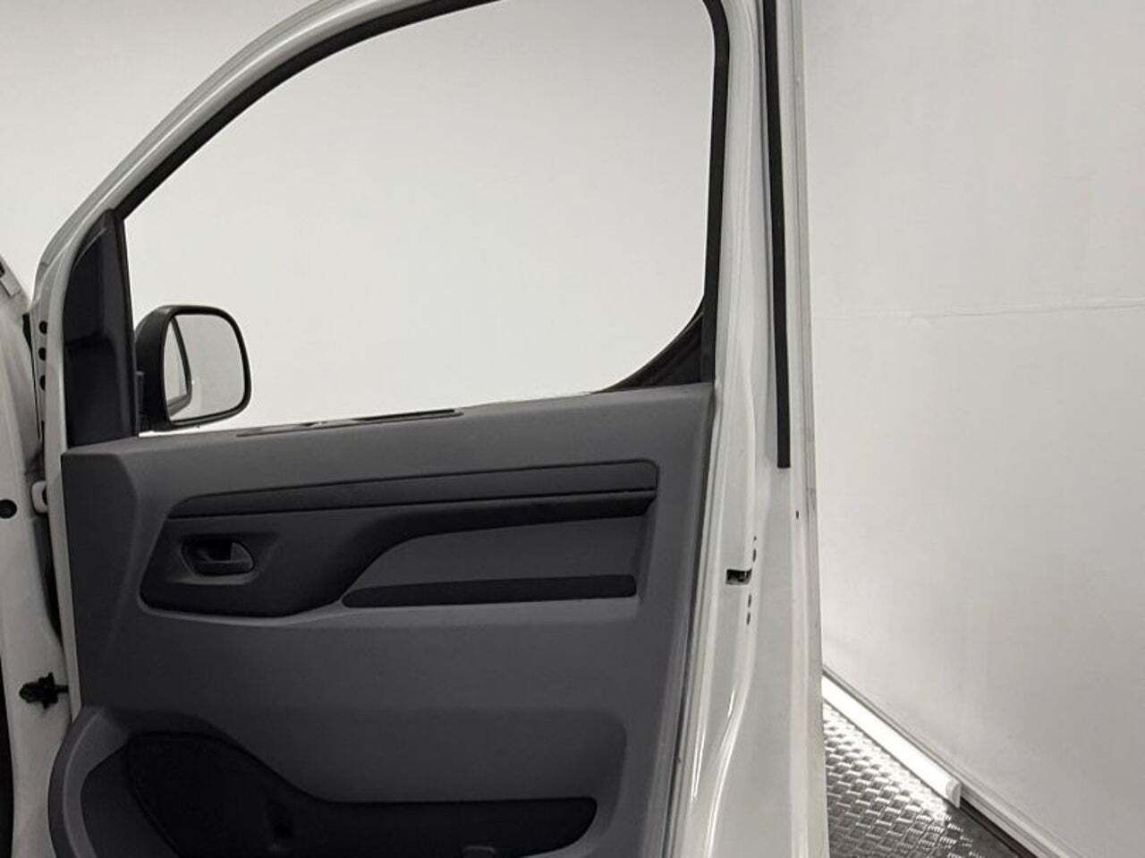 Citroën Jumpy Talla M BlueHDi 100 SS 6v Control  - Foto 31