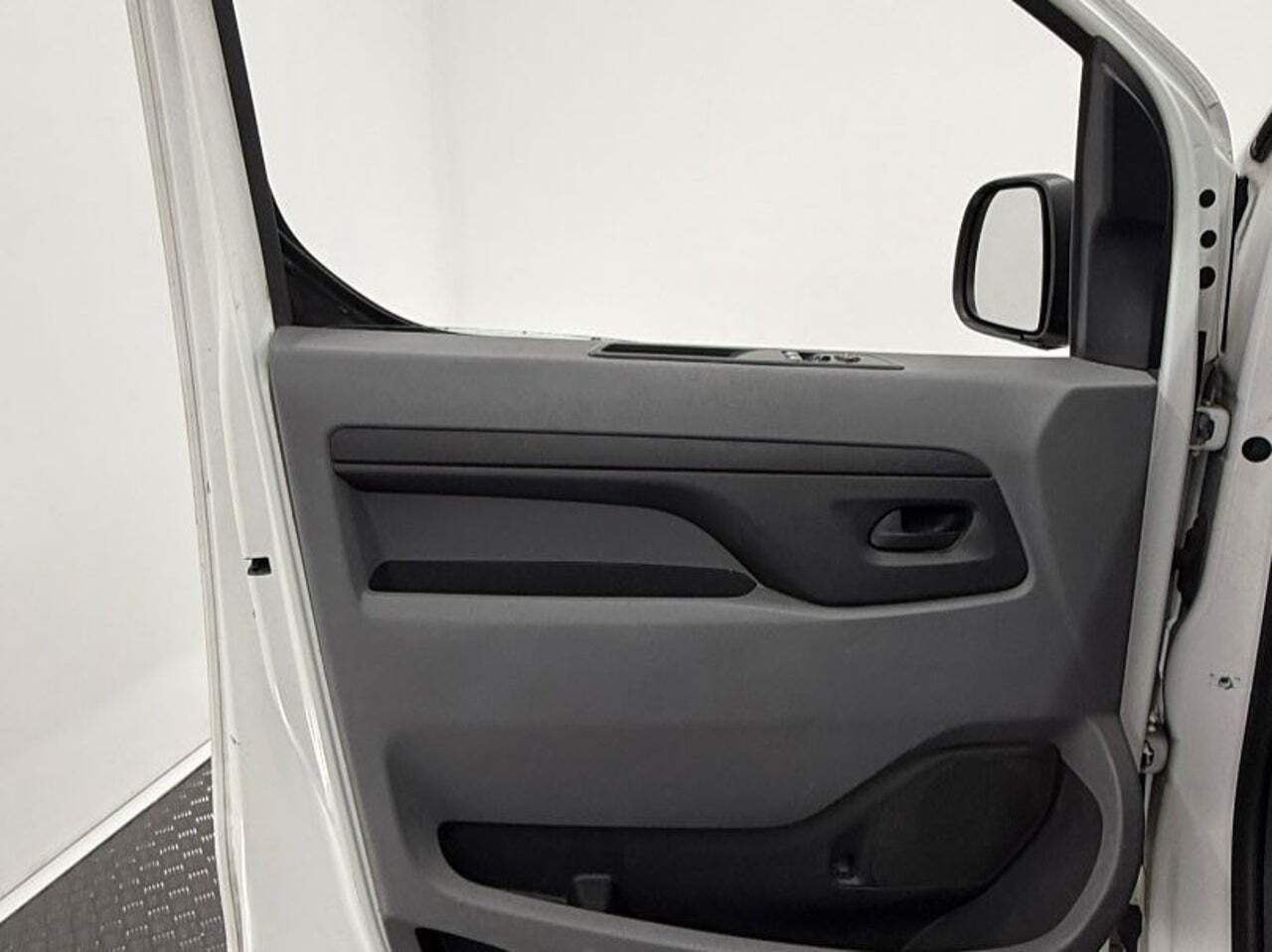 Citroën Jumpy Talla M BlueHDi 100 SS 6v Control  - Foto 32