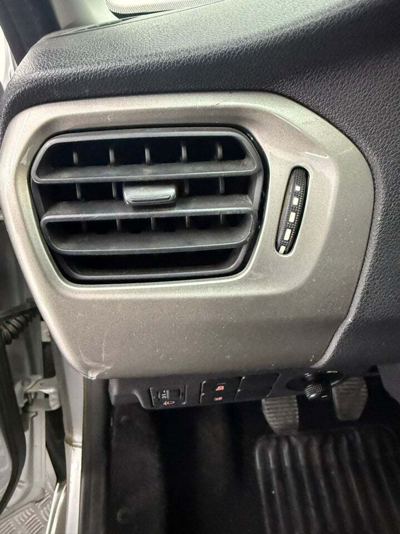 Citroën C-Elysée HDi 90cv Seduction  - Foto 22