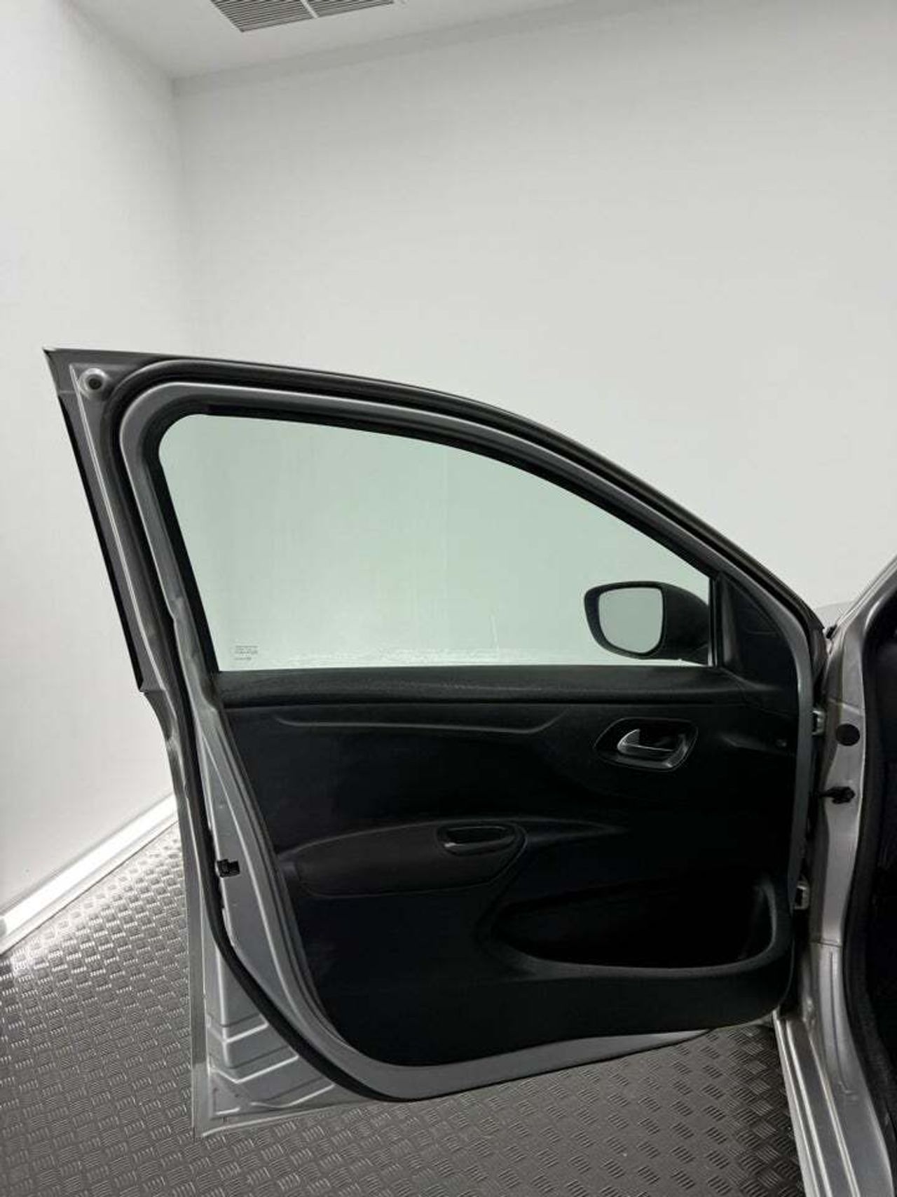 Citroën C-Elysée HDi 90cv Seduction  - Foto 28