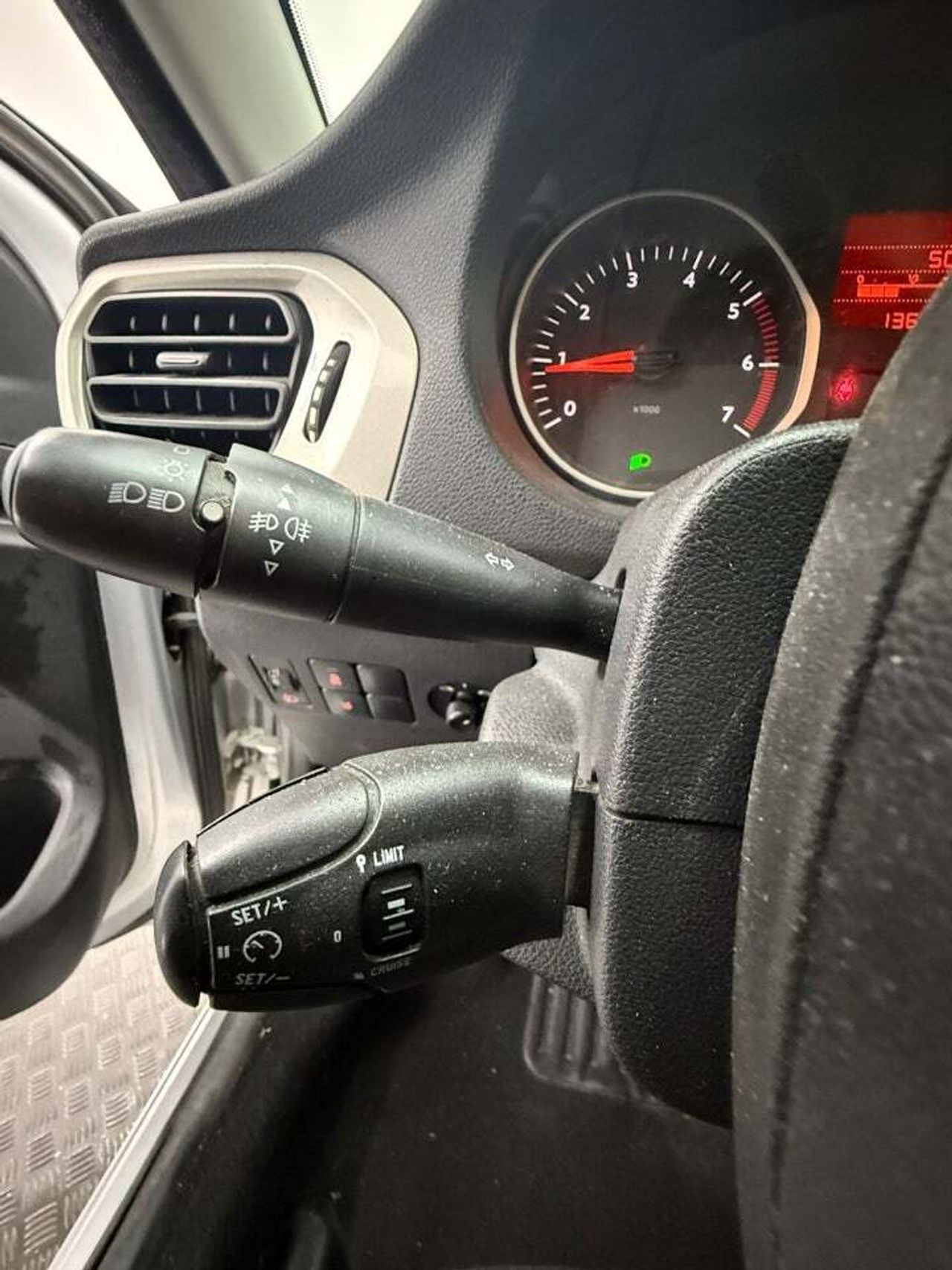 Citroën C-Elysée HDi 90cv Seduction  - Foto 15