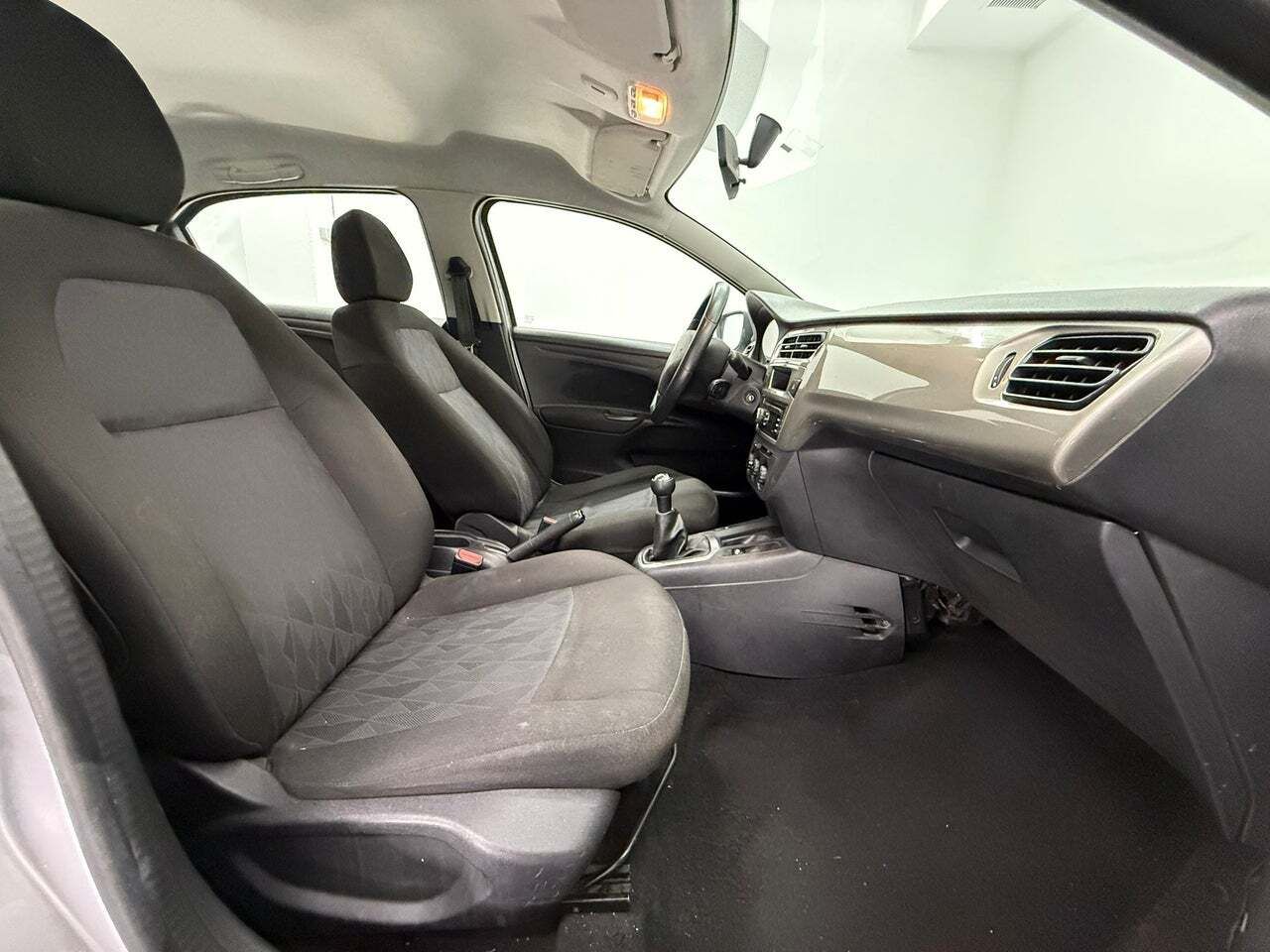 Citroën C-Elysée HDi 90cv Seduction  - Foto 10