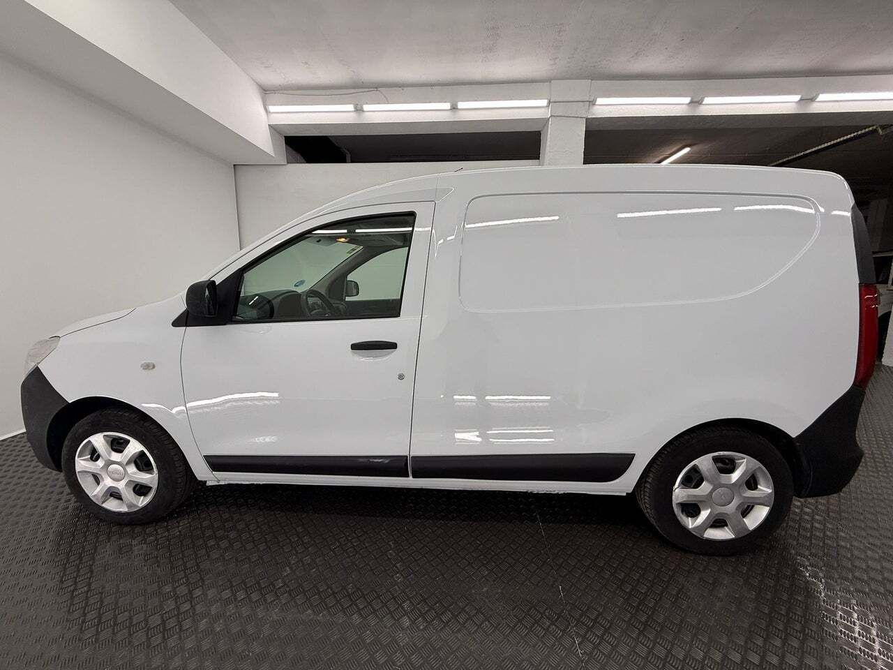Dacia Dokker Essential 1.6 75kW 100CV GLP N1  - Foto 8