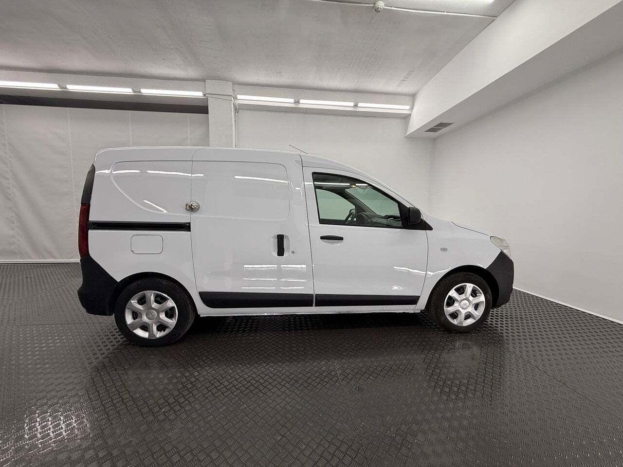 Dacia Dokker Essential 1.6 75kW 100CV GLP N1  - Foto 6