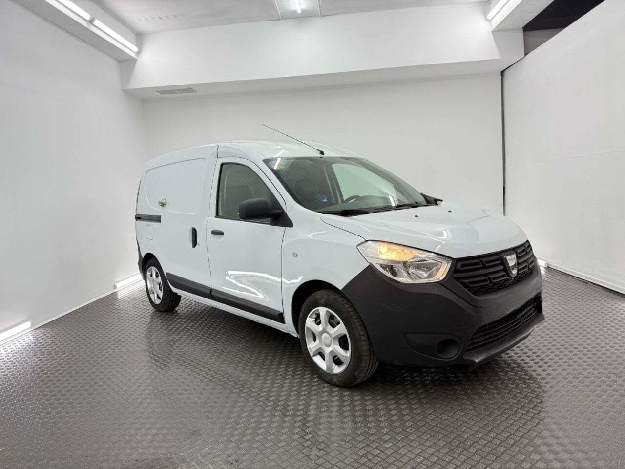 Dacia Dokker Essential 1.6 75kW 100CV GLP N1  - Foto 3