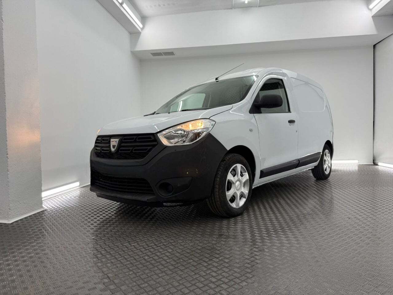 Dacia Dokker Essential 1.6 75kW 100CV GLP N1  - Foto 5