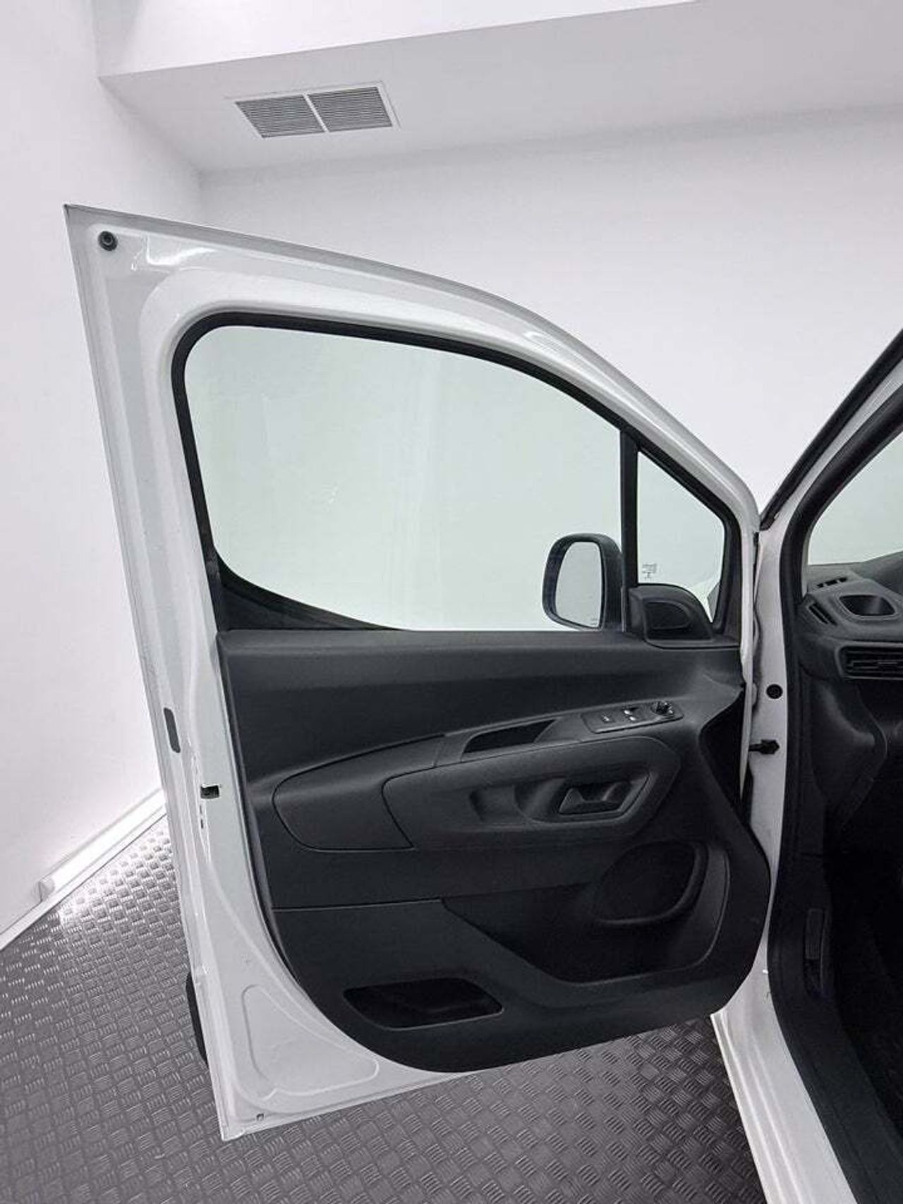 Peugeot Partner Asphalt Standard 1000kg BlueHDi 73kW  - Foto 31