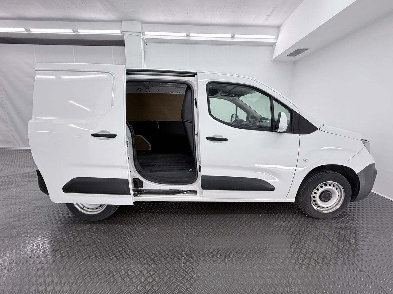 Peugeot Partner Asphalt Standard 1000kg BlueHDi 73kW  - Foto 5