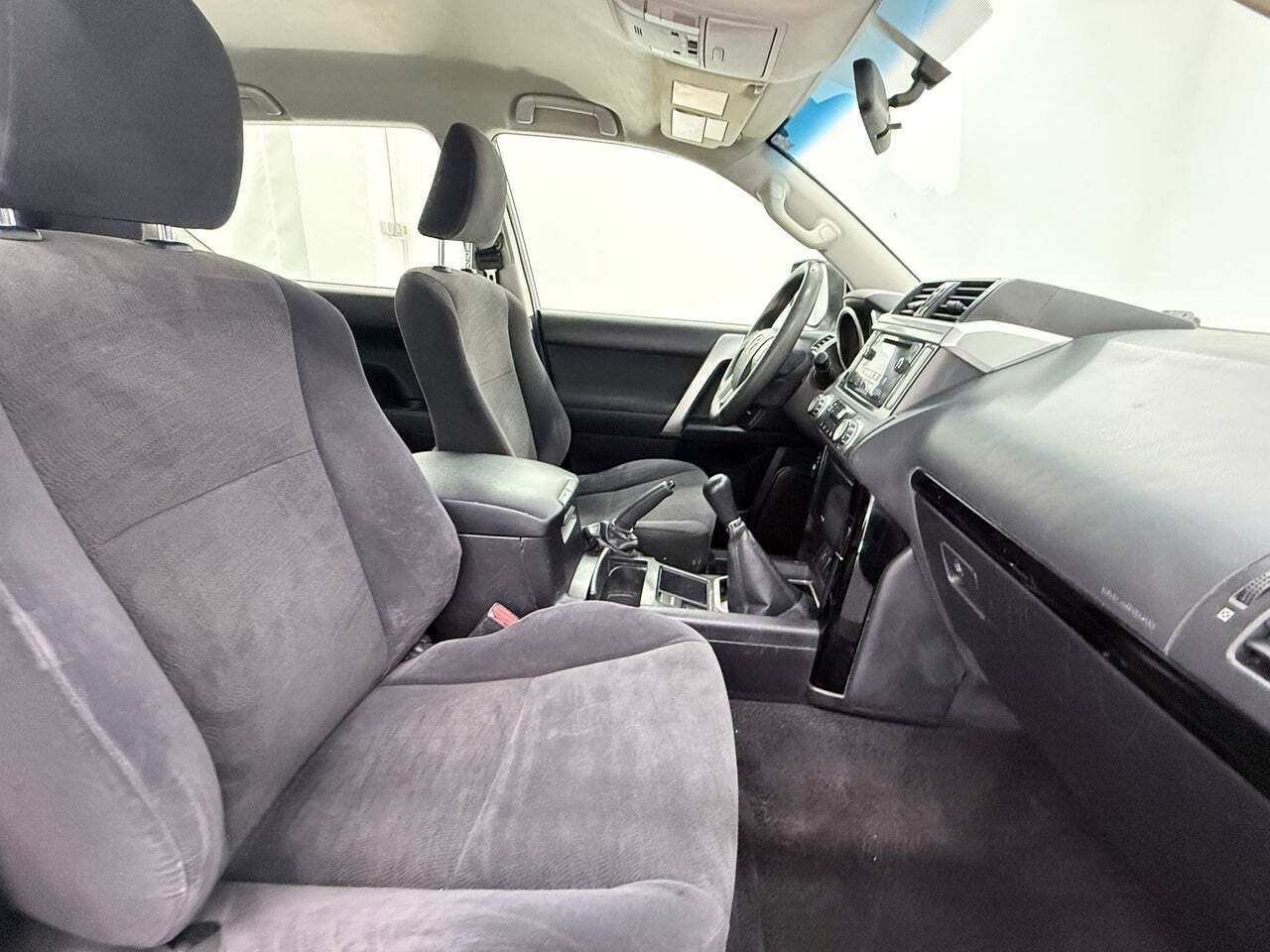 Toyota Land Cruiser 2.8 D4D GX  - Foto 33