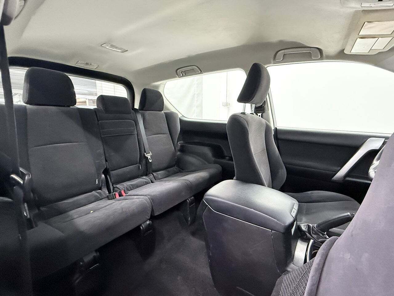 Toyota Land Cruiser 2.8 D4D GX  - Foto 34