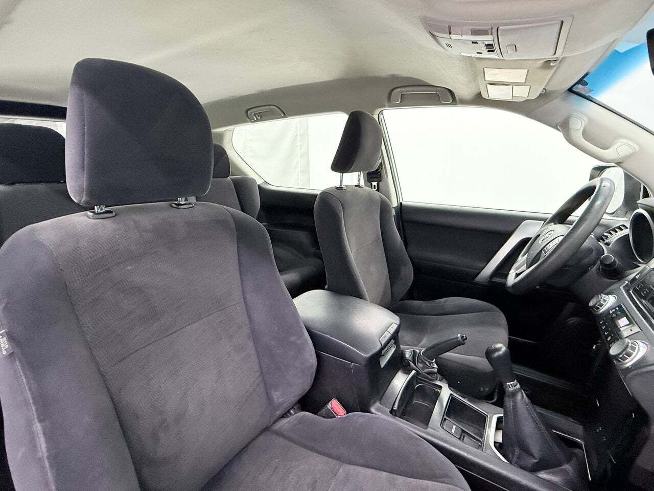 Toyota Land Cruiser 2.8 D4D GX  - Foto 32