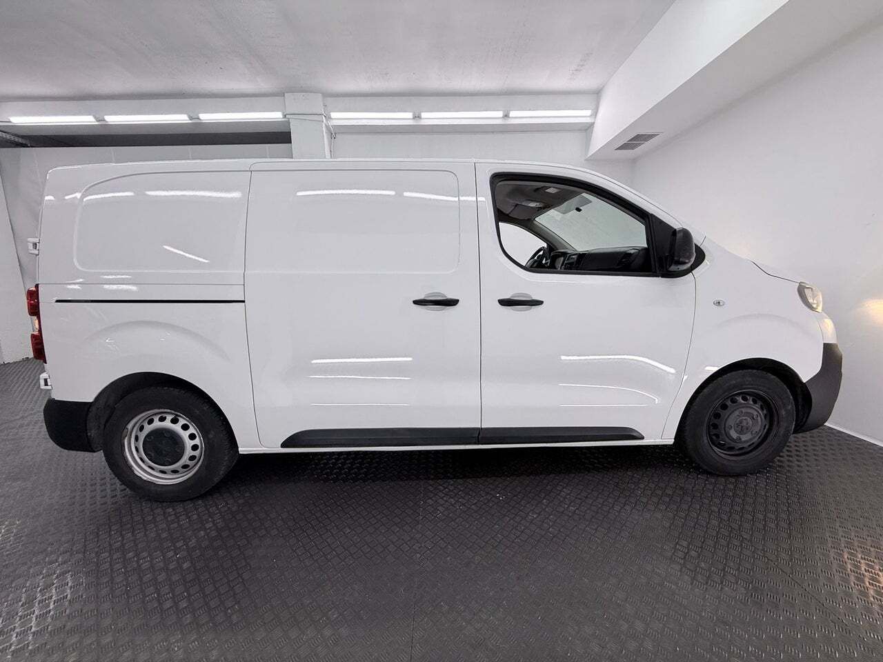 Peugeot Expert Furgon Pro 1.5 BlueHDi 100 SS Standard  - Foto 7