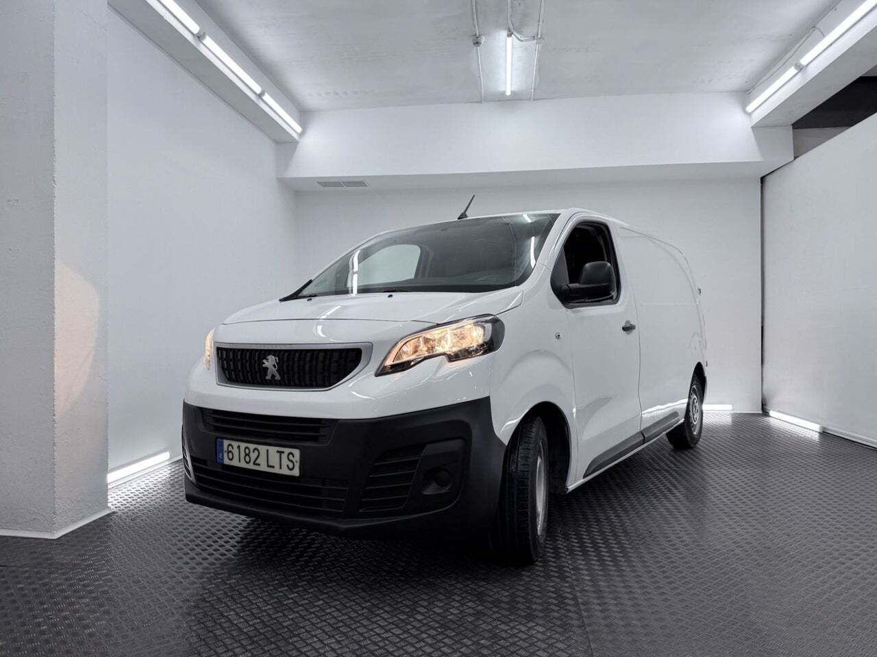 Peugeot Expert Furgon Pro 1.5 BlueHDi 100 SS Standard  - Foto 6