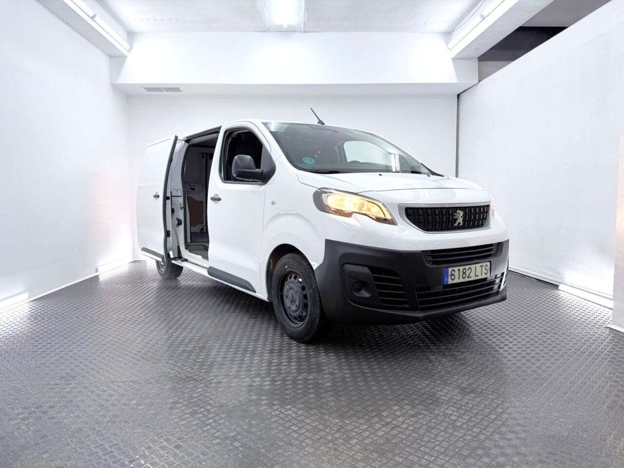 Peugeot Expert Furgon Pro 1.5 BlueHDi 100 SS Standard  - Foto 4