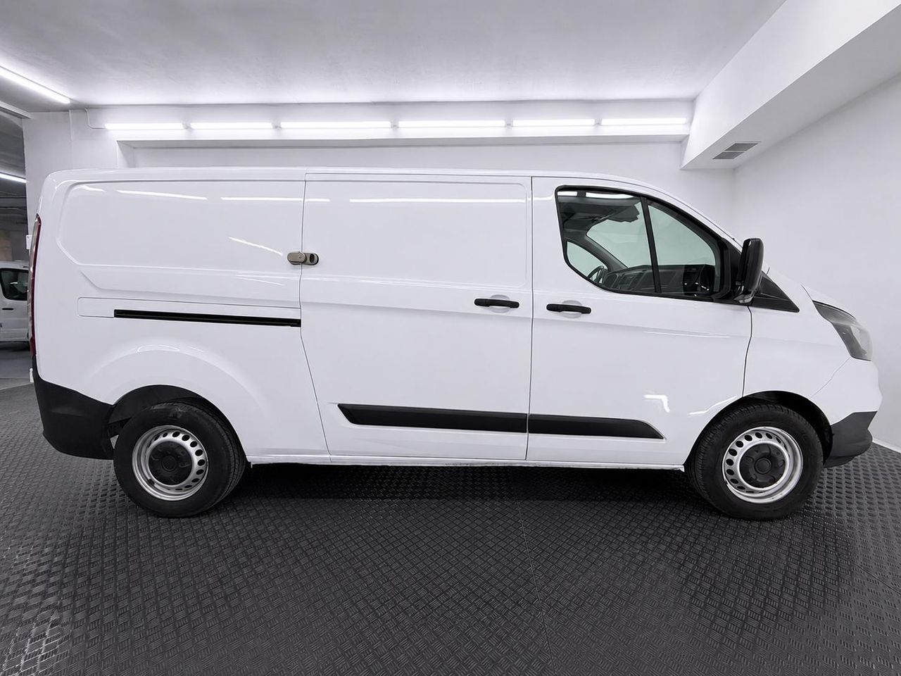 Ford Transit Custom Van 2.0 TDCI 77kW 280 L1 Ambiente  - Foto 8