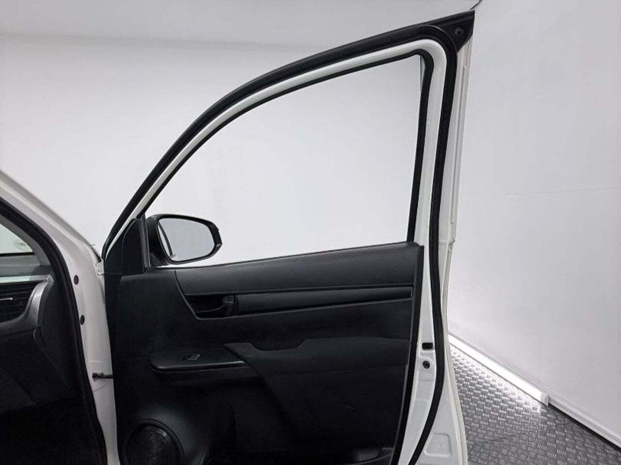 Toyota Hilux 2.4 D4D Cabina Doble GX  - Foto 34