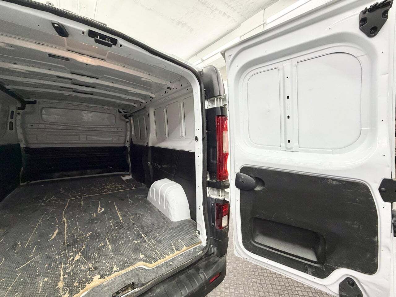 Fiat Talento 1.2 Base Largo 2.0 MJet 88kW 120CV  - Foto 30
