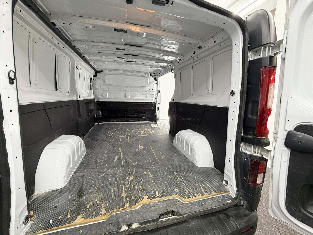 Fiat Talento 1.2 Base Largo 2.0 MJet 88kW 120CV  - Foto 35