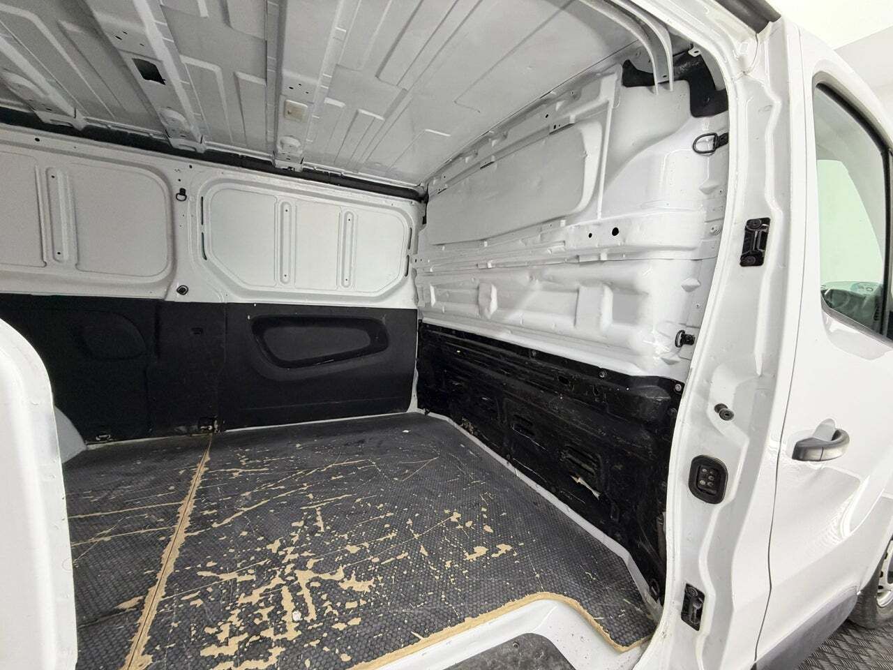 Fiat Talento 1.2 Base Largo 2.0 MJet 88kW 120CV  - Foto 37