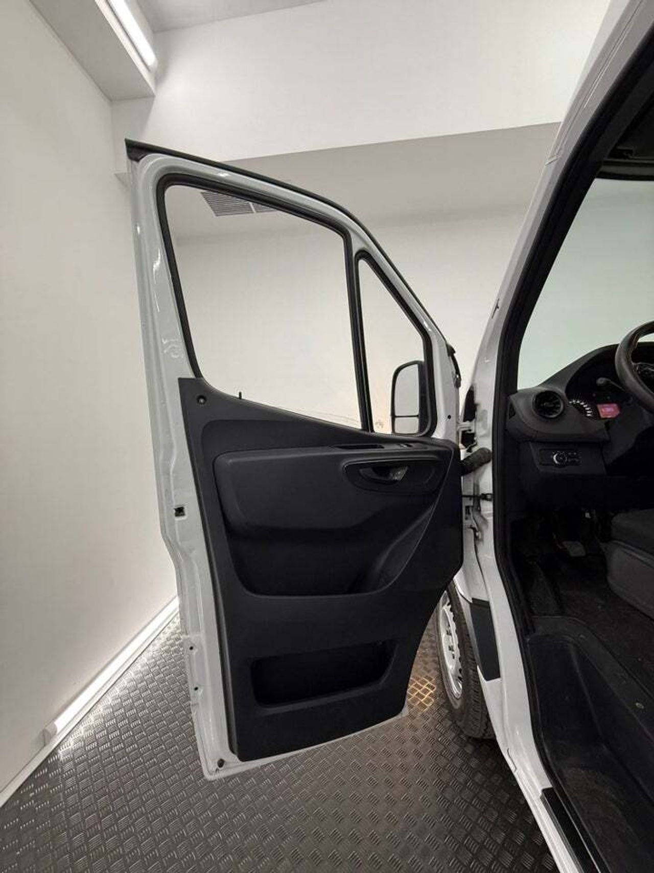 Mercedes Sprinter 211 CDI CORTO 3.0T TD  - Foto 28