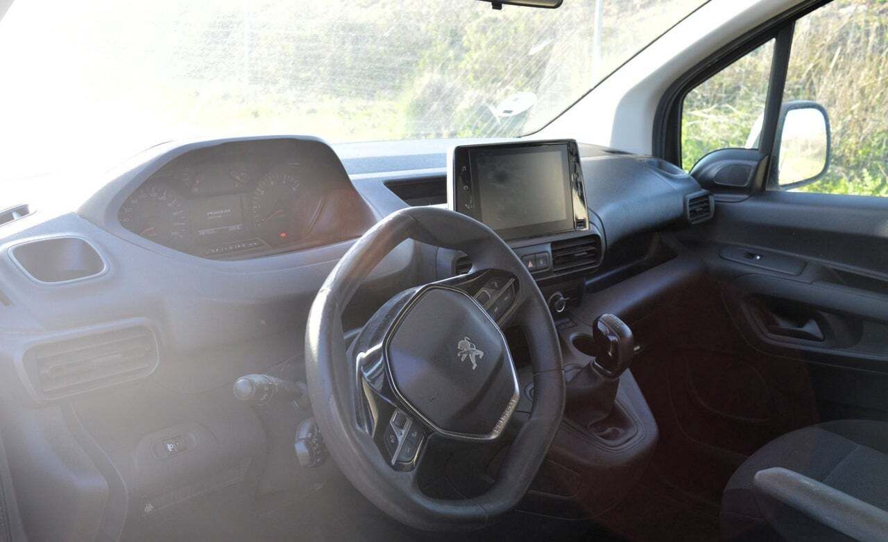 Peugeot Partner Premium Standard 600kg BlueHDi 55kW  - Foto 10
