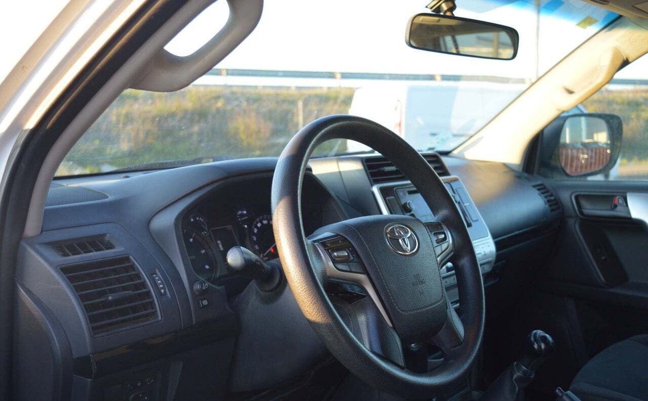 Toyota Land Cruiser 2.8 D4D GX 7 Plazas - Foto 28