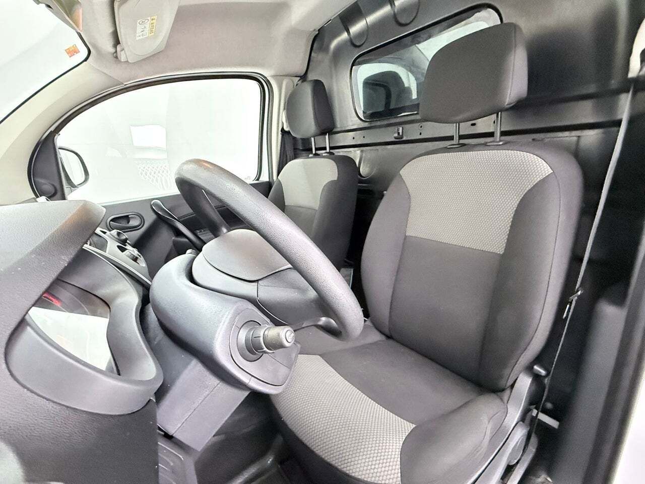 Renault Kangoo Maxi Z.E. 2 plazas  - Foto 27