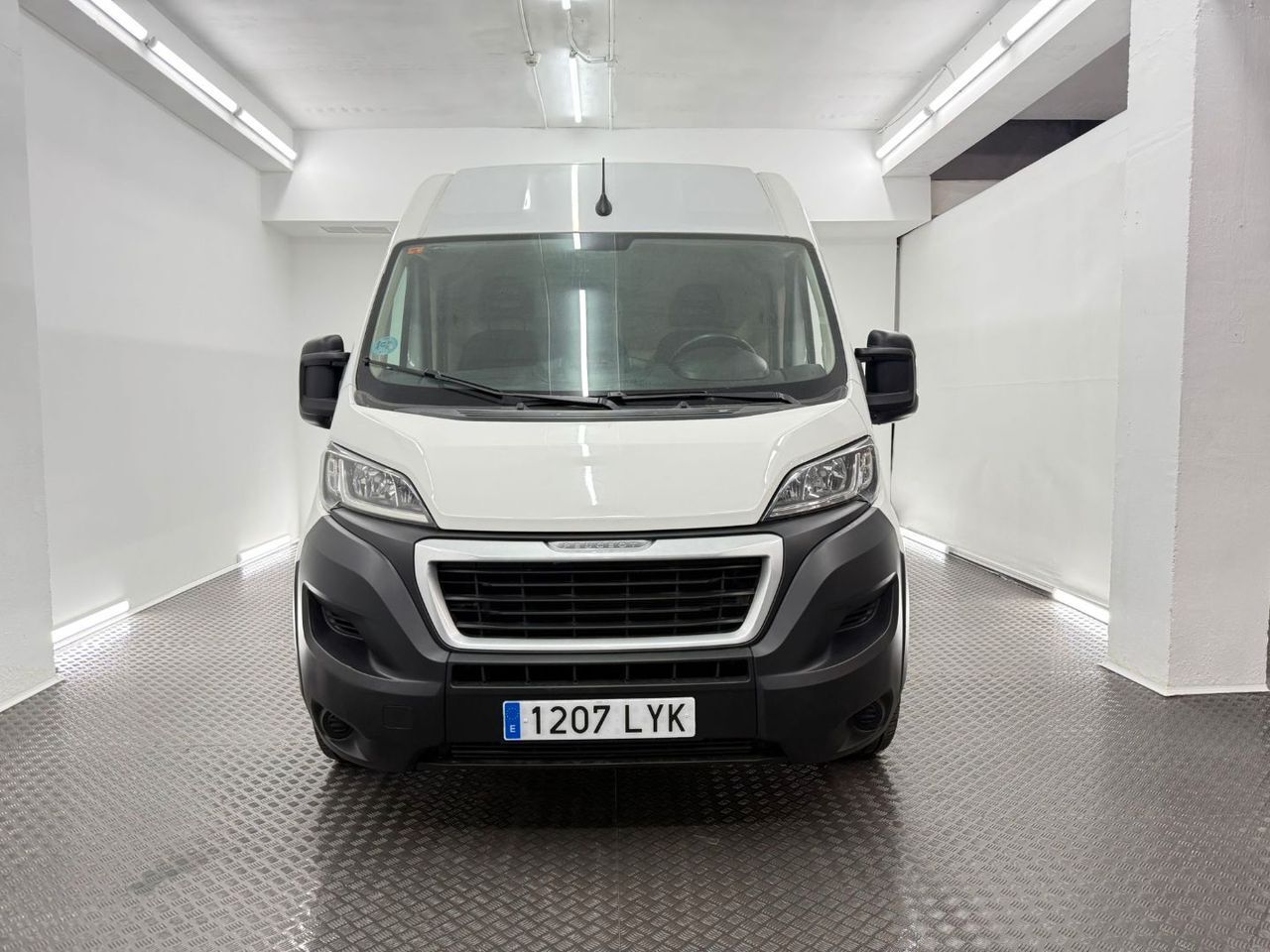 Peugeot Boxer 435 L3 H2 BHDI 103kW 140CV SS  - Foto 3