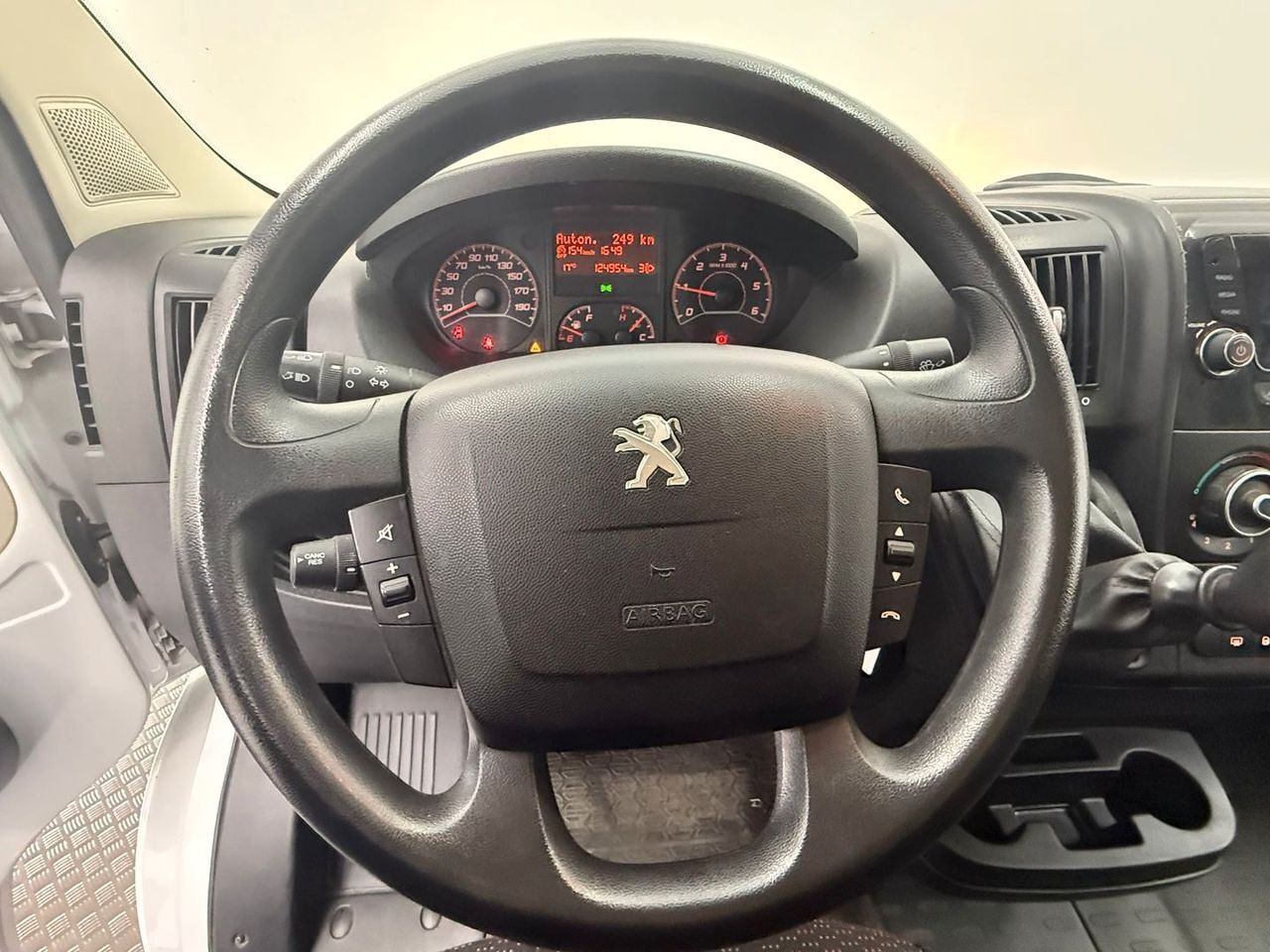 Peugeot Boxer 435 L3 H2 BHDI 103kW 140CV SS  - Foto 17
