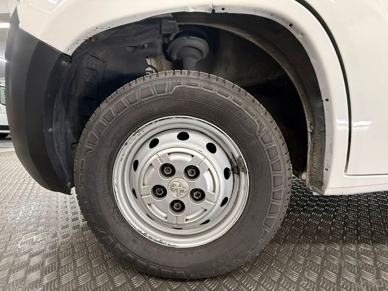 Peugeot Boxer 435 L3 H2 BHDI 103kW 140CV SS  - Foto 31