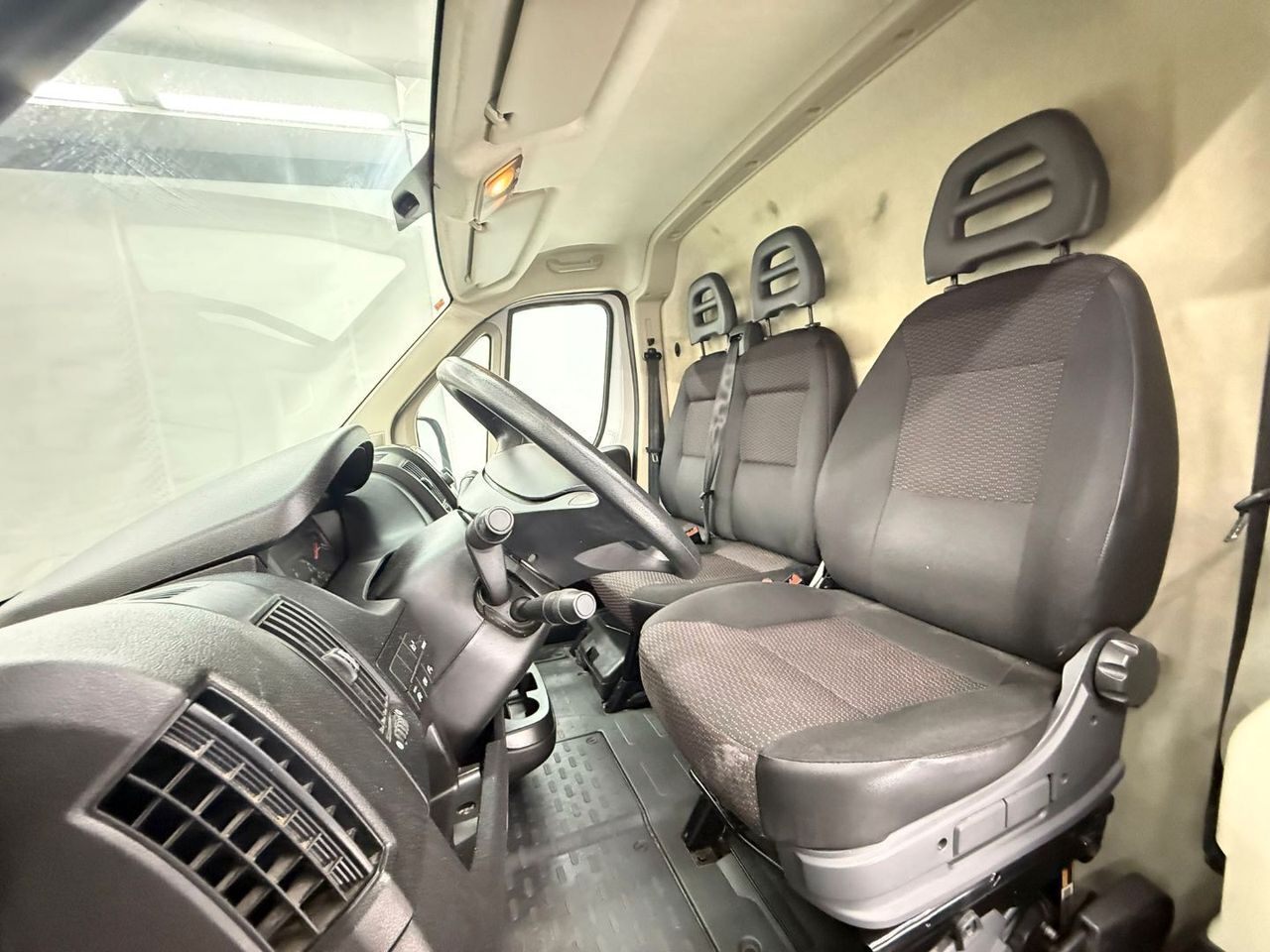 Peugeot Boxer 435 L3 H2 BHDI 103kW 140CV SS  - Foto 11