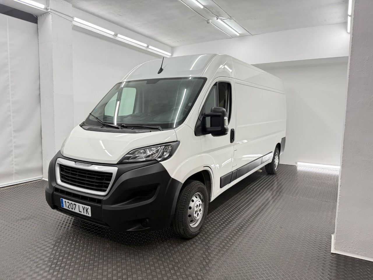 Peugeot Boxer 435 L3 H2 BHDI 103kW 140CV SS  - Foto 4