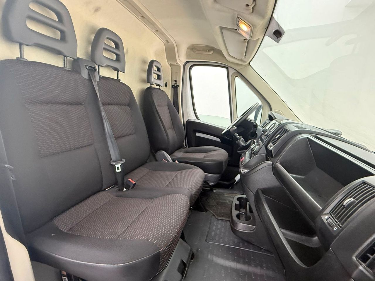 Peugeot Boxer 435 L3 H2 BHDI 103kW 140CV SS  - Foto 12