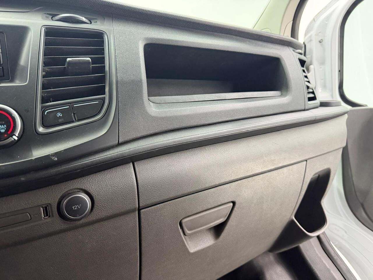 Ford Transit Custom Van 2.0 TDCI 96kW 340 L2 Ambiente  - Foto 21