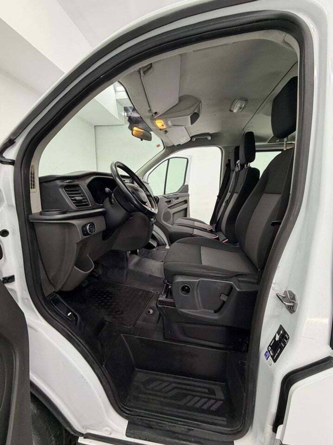 Ford Transit Custom Kombi 2.0 TDCI 77kW 320 L1 Ambiente  - Foto 15