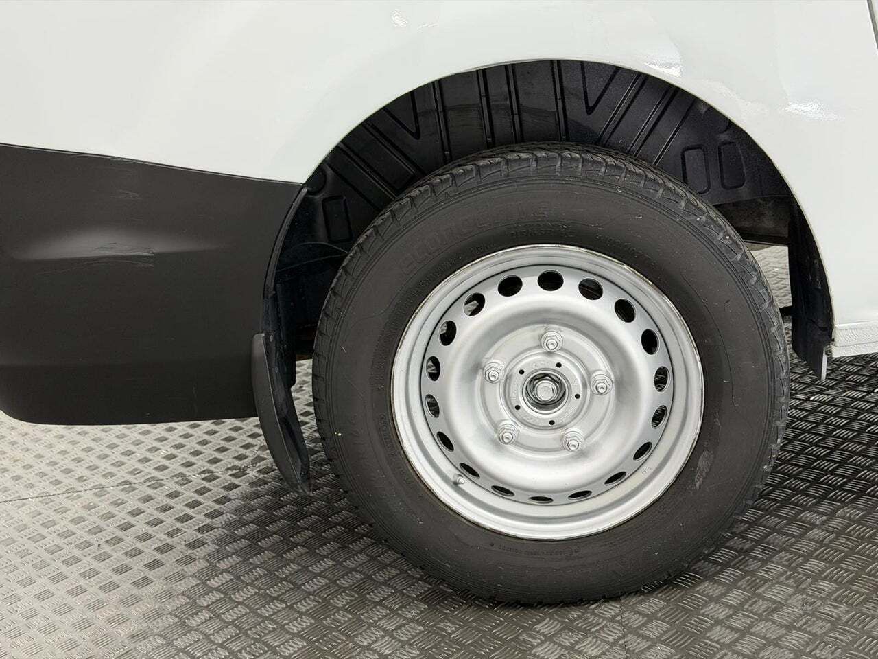 Ford Transit Custom Kombi 2.0 TDCI 77kW 320 L1 Ambiente  - Foto 27